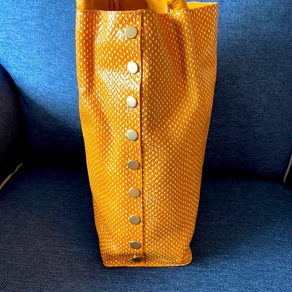 Hammitt Oliver Large Snake Embossed Tote Bag - Picture 6 of 10